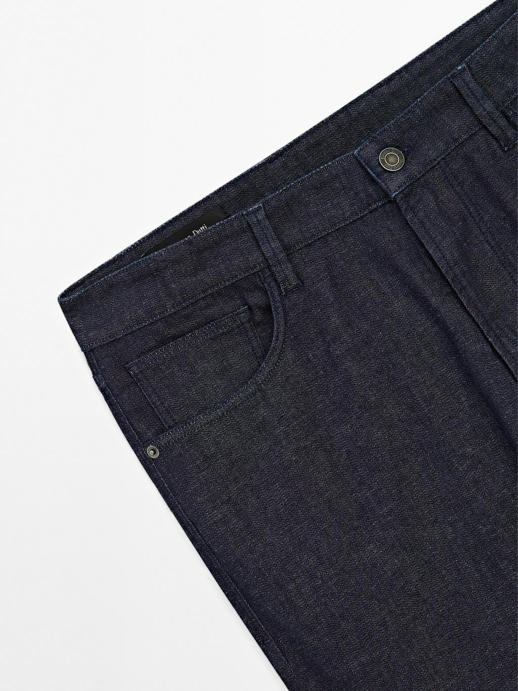 Lightweight slim fit jeans