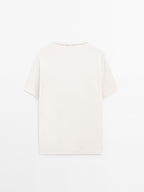 Short-sleeve T-shirt with contrast topstitching
