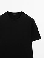 100% cotton T-shirt with ribbed trims