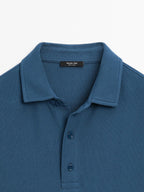 Textured short sleeve polo shirt