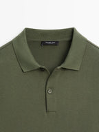 Short sleeve polo shirt with zip-up collar