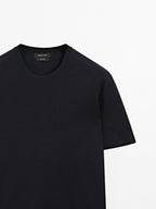 100% cotton knit T-shirt