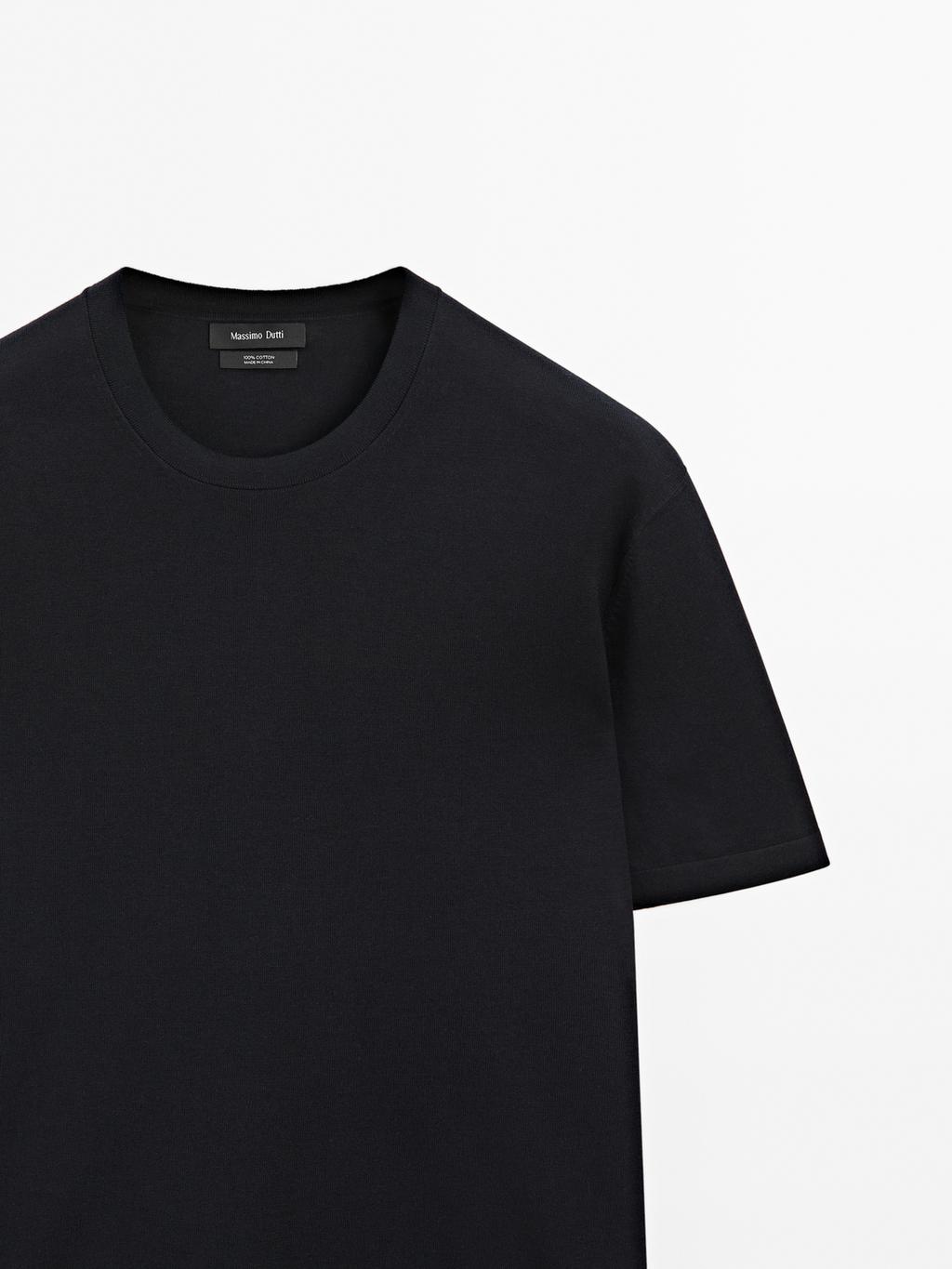 100% cotton knit T-shirt