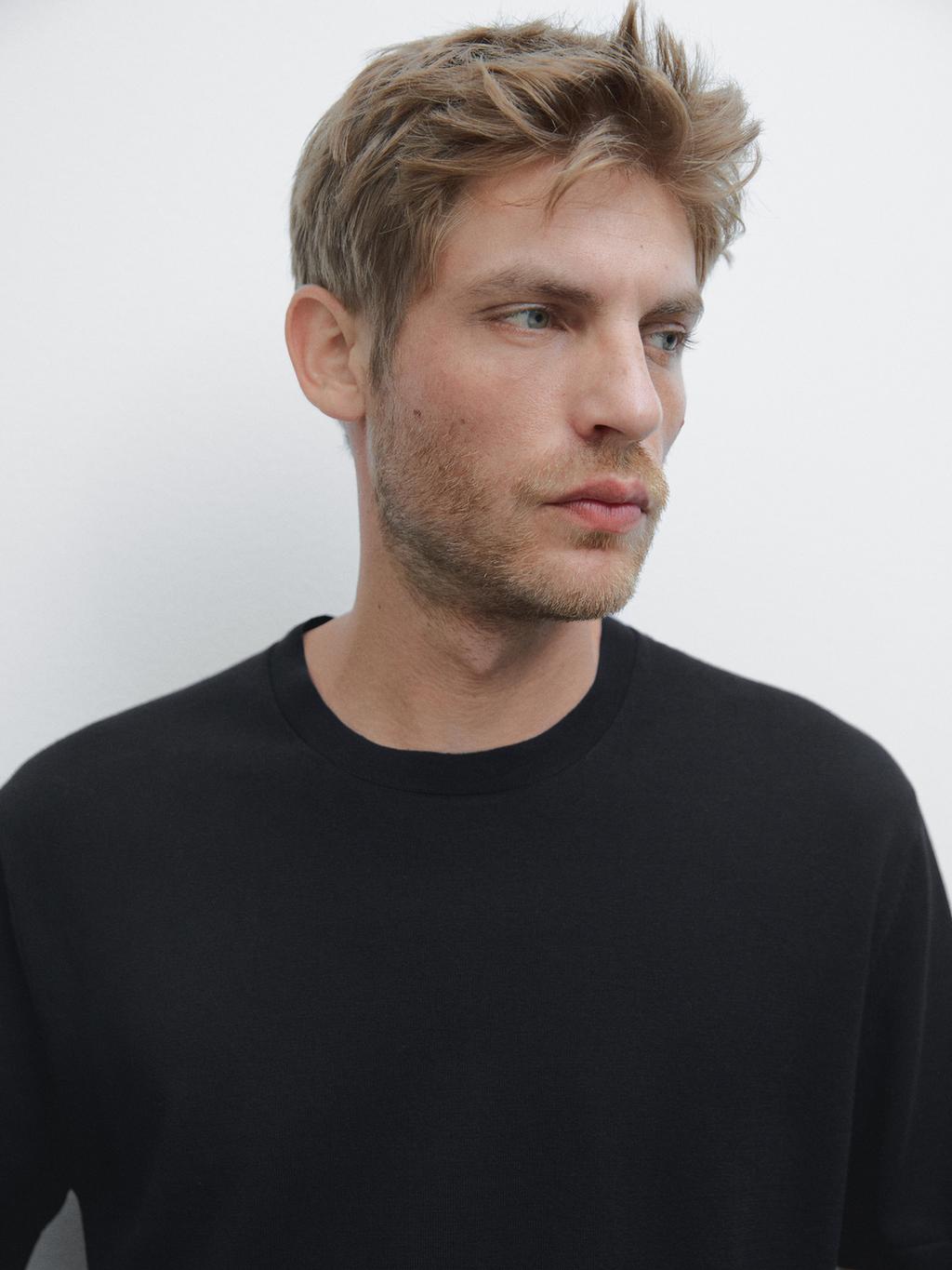 100% cotton knit T-shirt