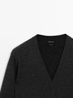 100% cashmere V-neck cardigan