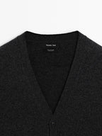 100% cashmere V-neck cardigan