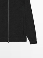 100% merino wool zip-up knit cardigan