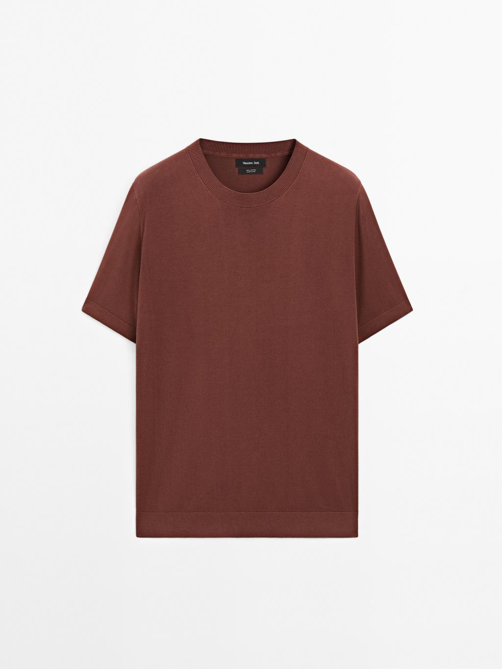 Short sleeve knit T-shirt