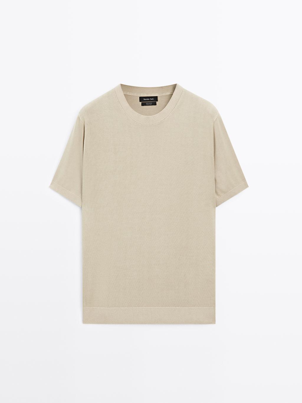 Short sleeve knit T-shirt