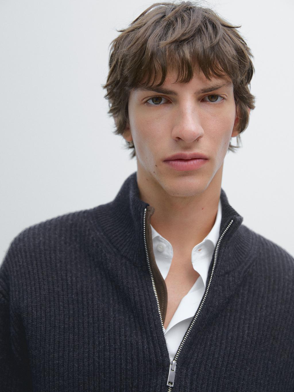 Cardigan with zip pockets and contrast detail