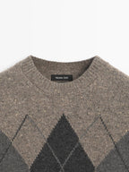 100% wool Argyle knit sweater