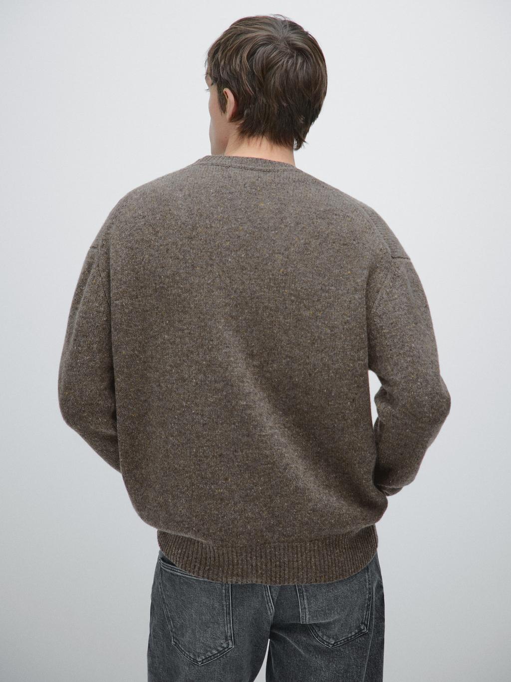 100% wool Argyle knit sweater