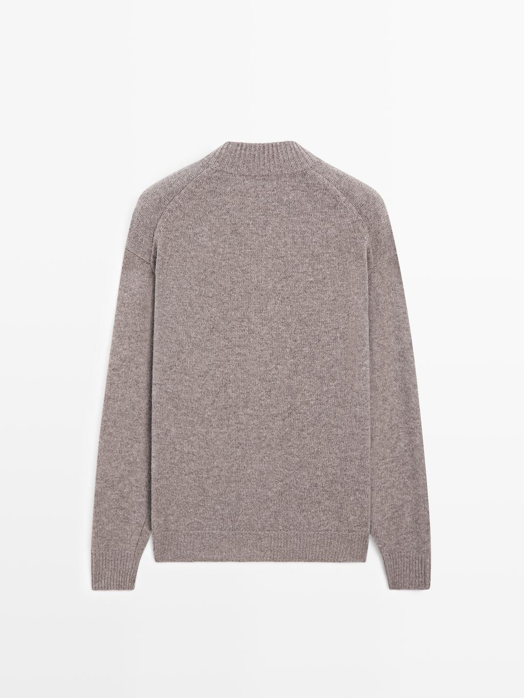 100% wool high neck knit cardigan