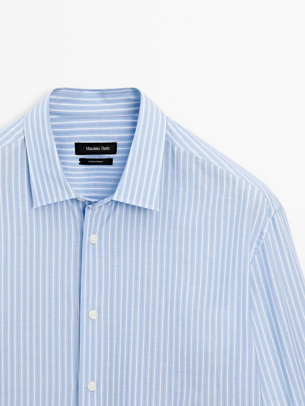 Regular fit shirt with striped detail