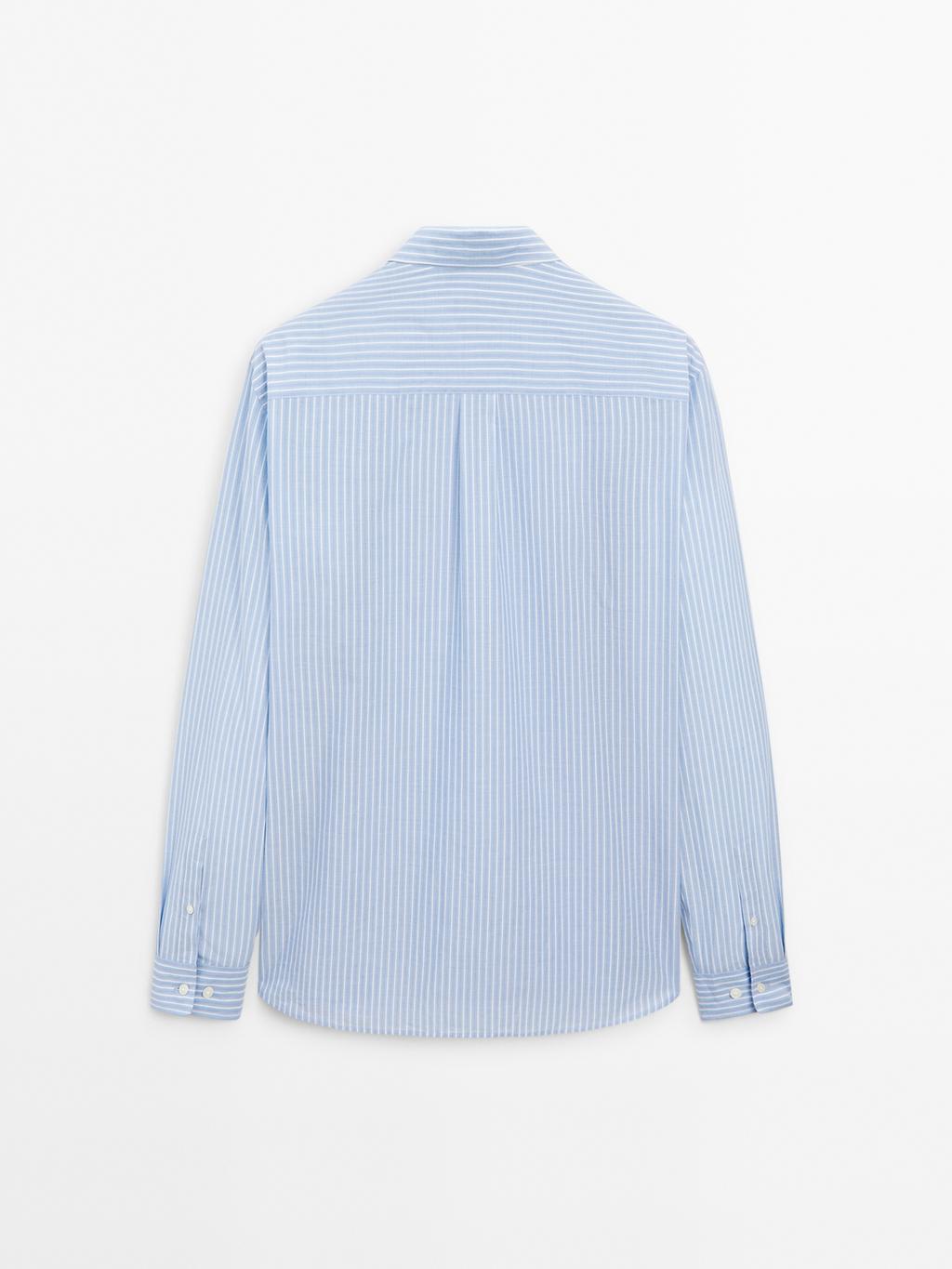 Regular fit shirt with striped detail