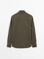 100% cotton shirt with pocket detail