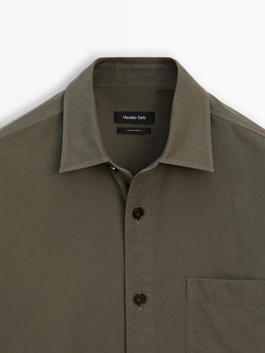 100% cotton shirt with pocket detail