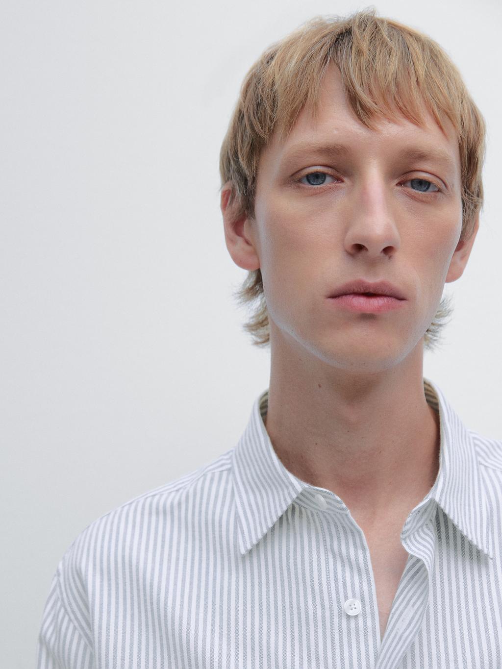 Regular fit striped shirt