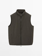 Water-repellent reversible down blend gilet