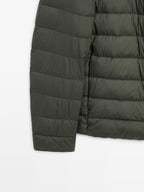 Water-repellent ultra lightweight down blend jacket