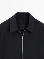 Lightweight water-repellent jacket