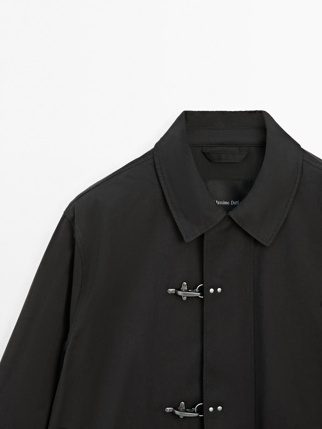 Water-repellent toggle jacket