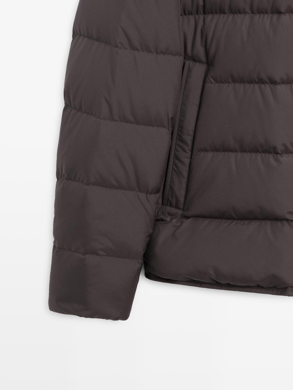 Water-repellent puffer jacket with down blend