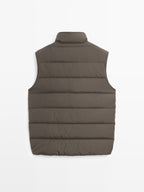 Water-repellent puffer gilet with down blend
