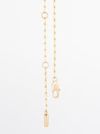 Necklace with translucent stone pendant