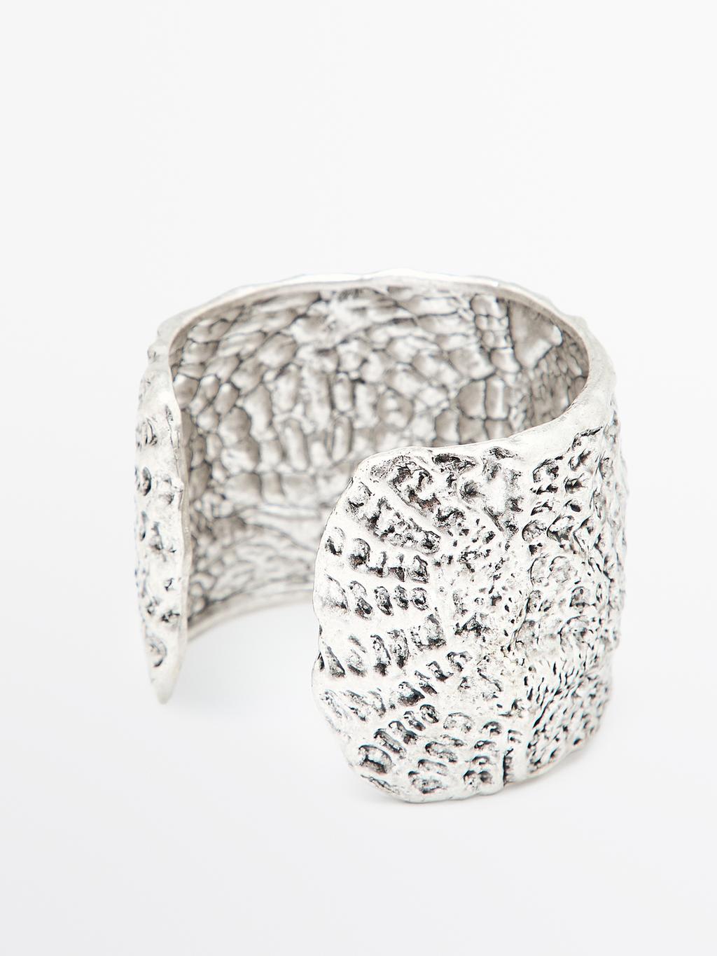 Textured metal bangle