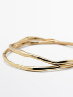 Set of irregular bracelets