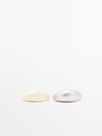 Pack of enamelled rings