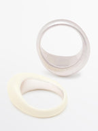 Pack of enamelled rings