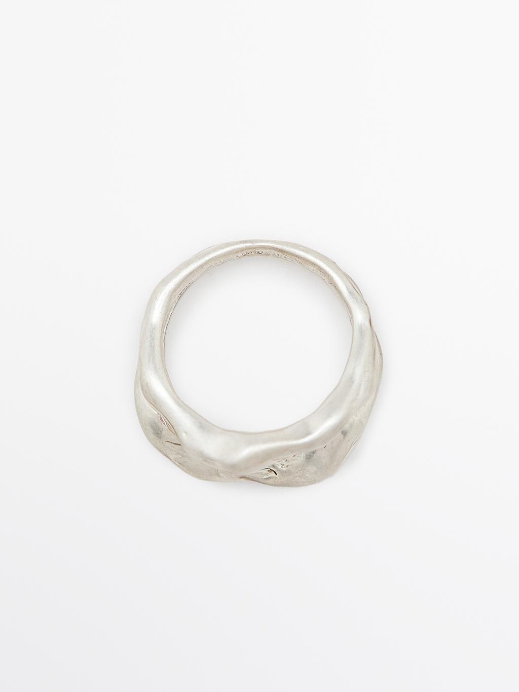 Abstract metal ring