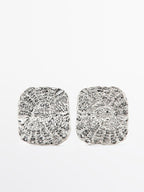 Textured medallion earrings