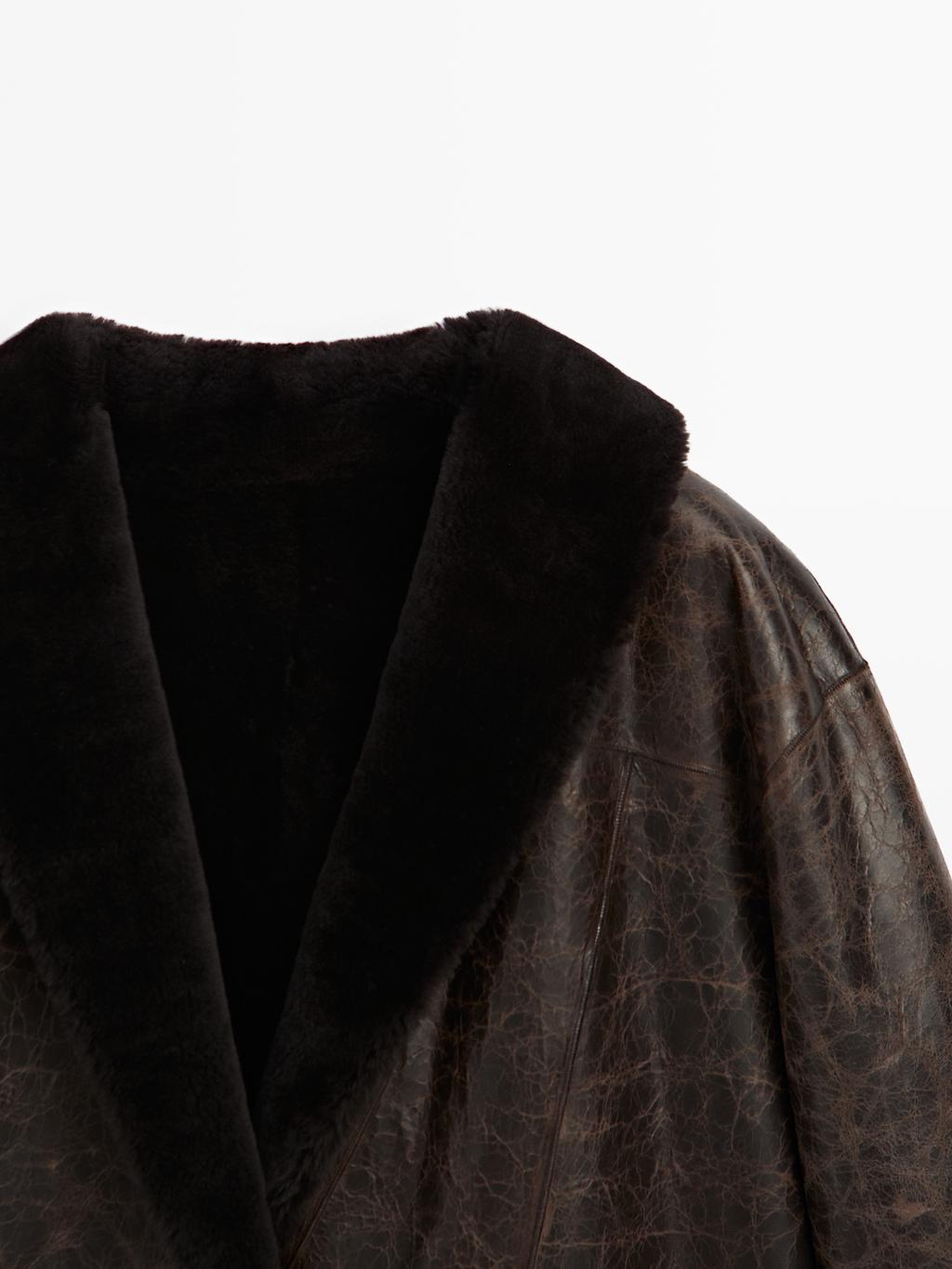 Mouton leather coat with crackled finish