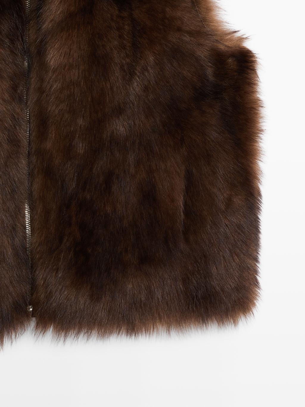 Leather high-neck waistcoat with fur