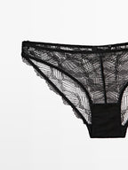 Lace briefs with blonde lace detail