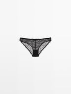 Lace briefs with blonde lace detail