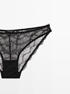 Lace briefs with blonde lace detail