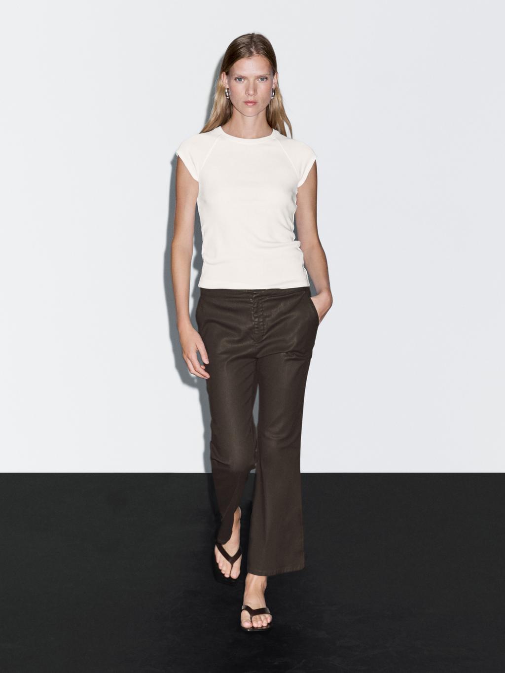 Flared cropped trousers