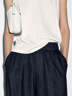 Flowing cotton blend jeans