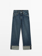 Low-waist straight-leg jeans with turn-up