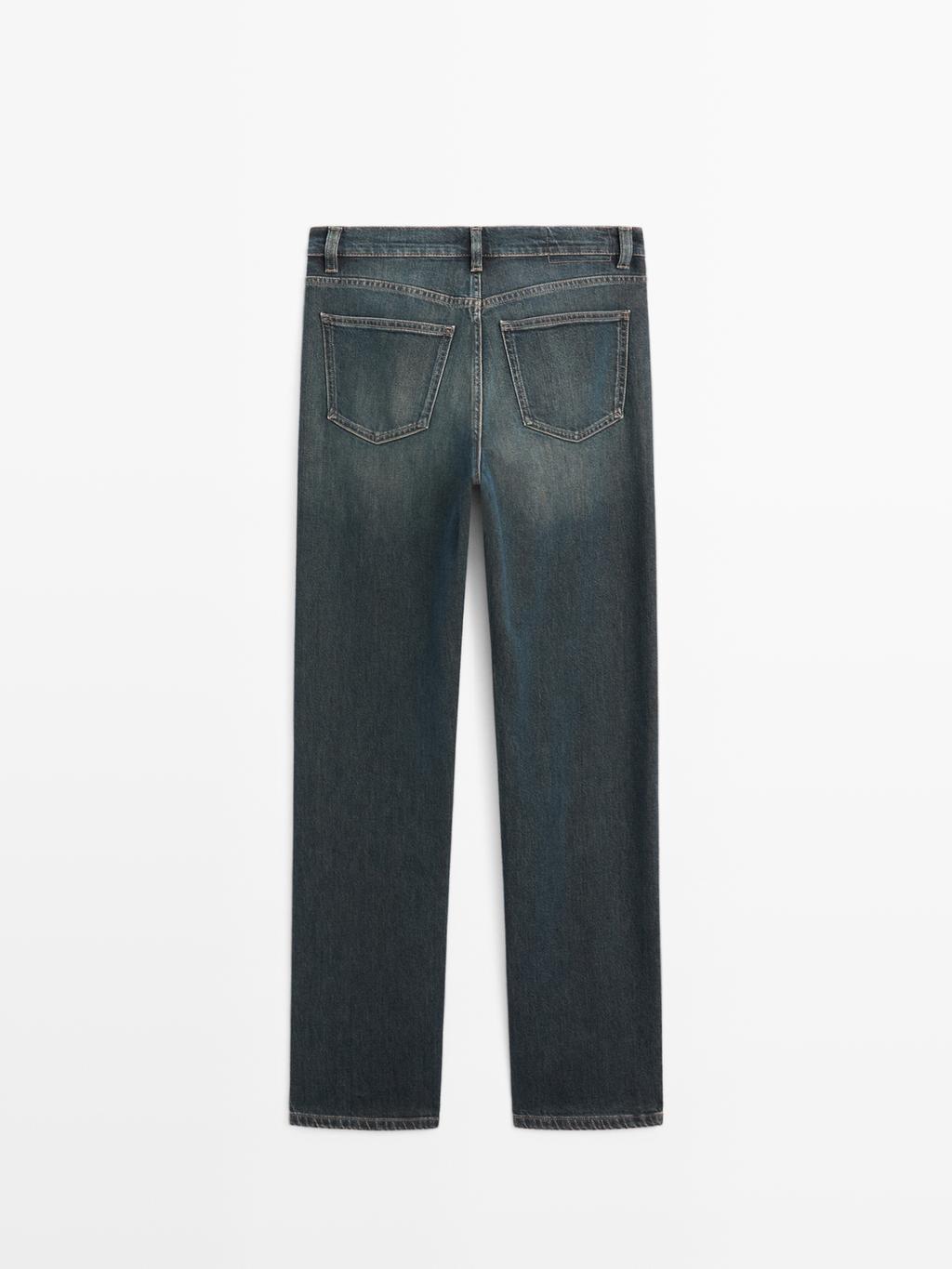 High-waist straight-leg comfort jeans