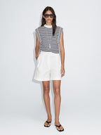 100% cotton Bermuda shorts with darts