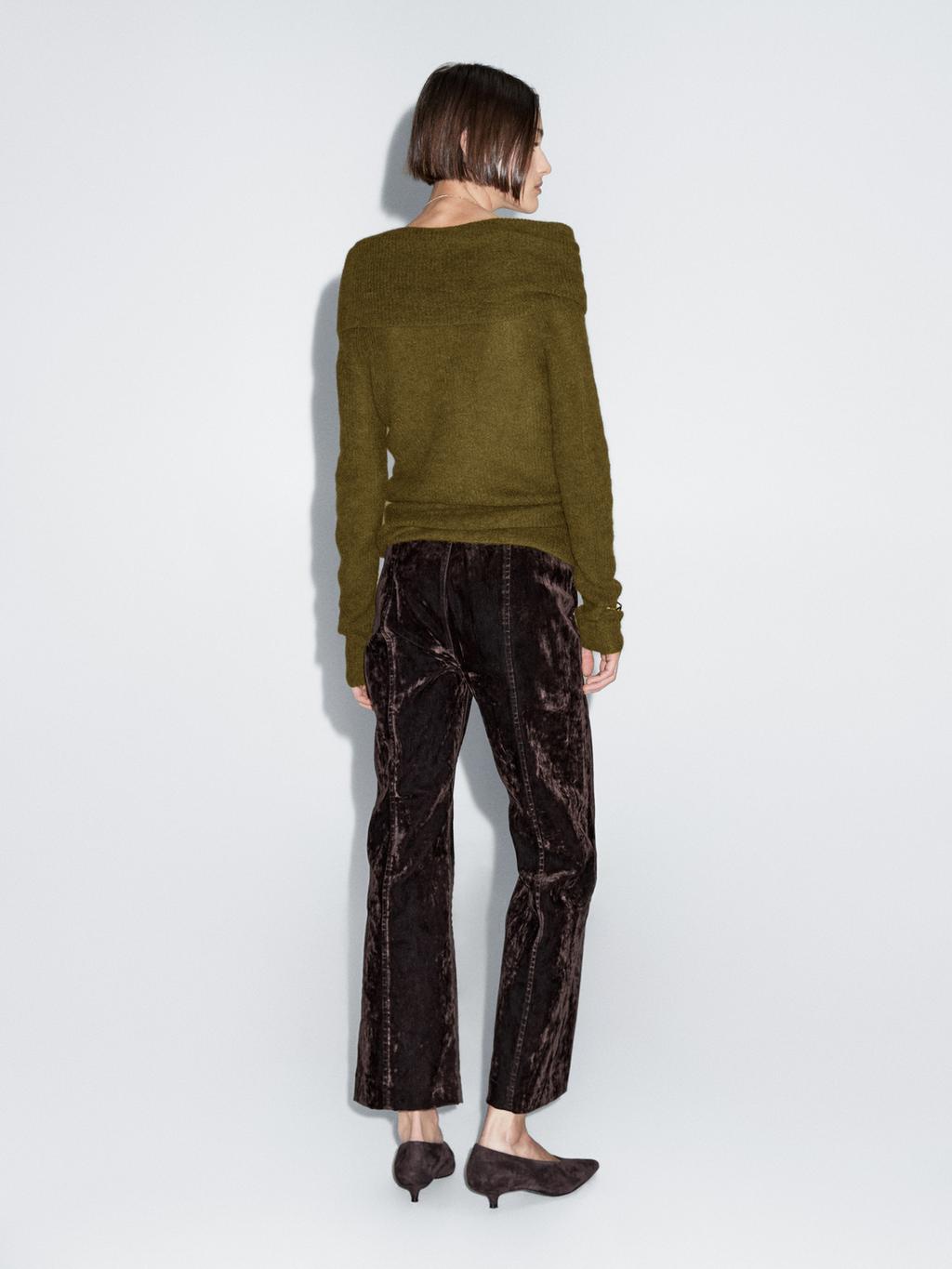 Flare fit high-waist flocked jeans