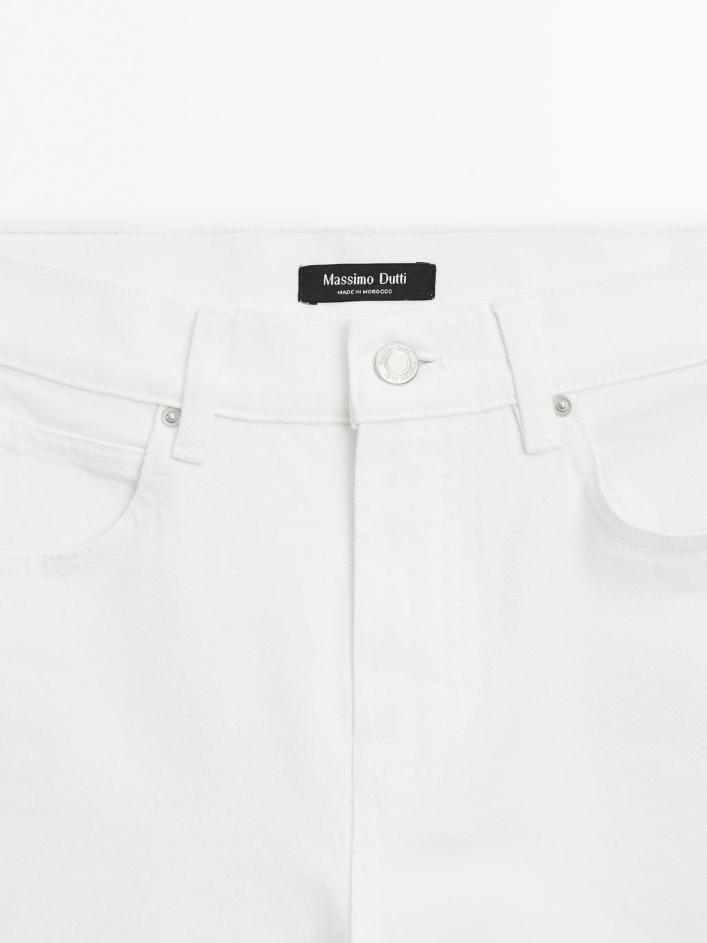 Mid-rise slim fit jeans