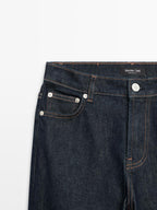 Mid-waist straight-leg skinny jeans