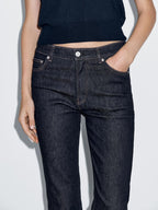 Mid-waist straight-leg skinny jeans