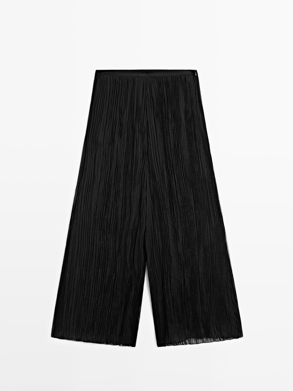 Pleated wide-leg trousers